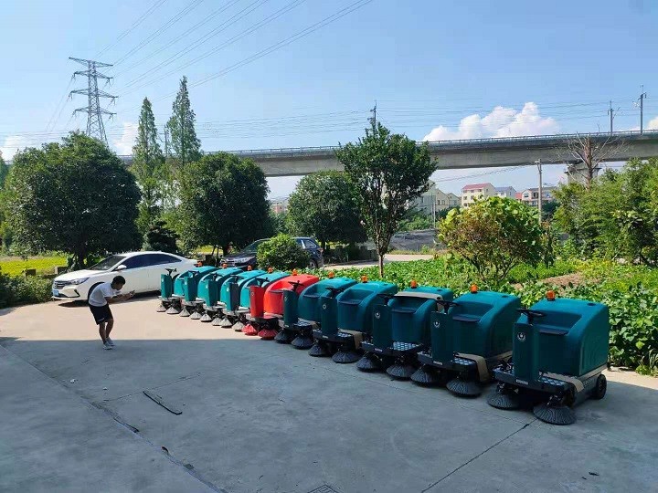 洁士MN1250小型电动驾驶式妖精视频APP官方下载/电动驾驶式扫地车/电动驾驶式清扫车/电动驾驶式清扫机/电动驾驶式扫路车/电动驾驶式扫路机