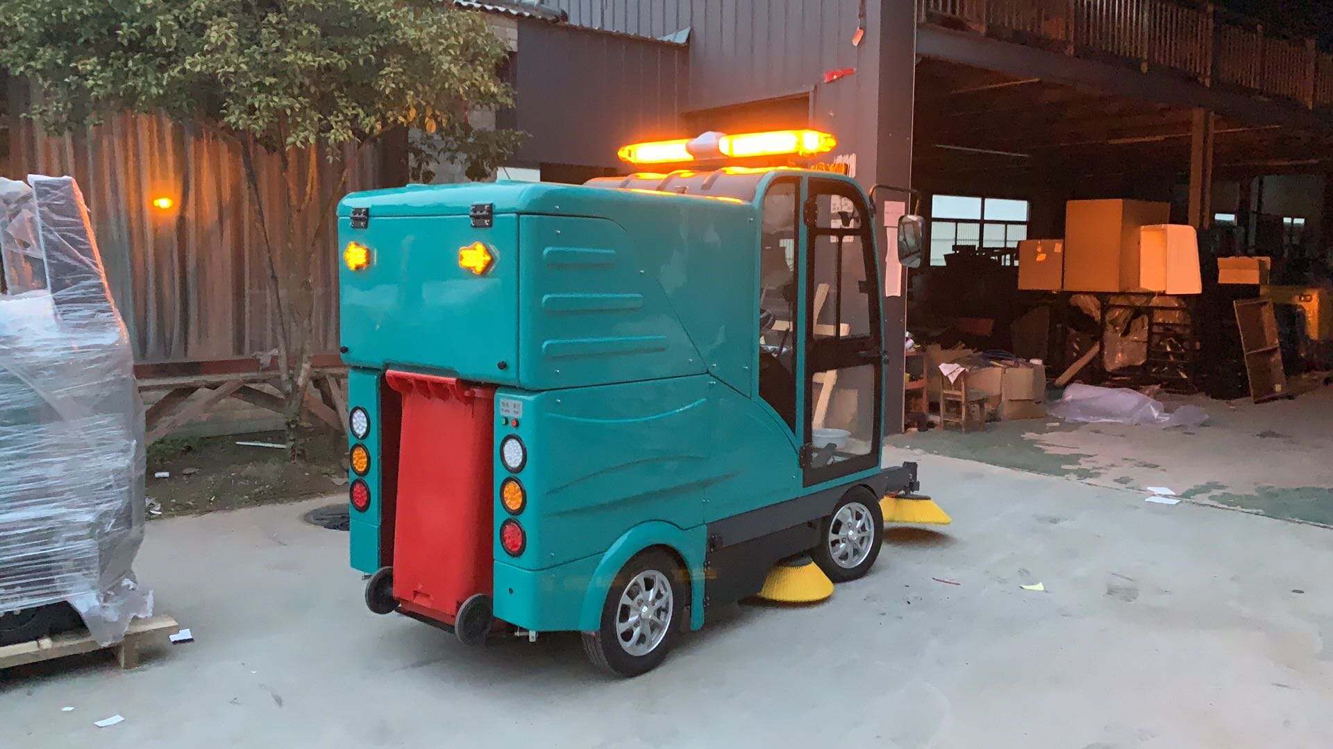 洁士AM2500TM电动四轮全封闭驾驶式扫地车/四轮全封闭驾驶式妖精视频APP官方下载/四轮全封闭驾驶式清扫车/四轮全封闭驾驶式清扫机/四轮全封闭驾驶式扫路机/四轮全封闭驾驶式扫路车