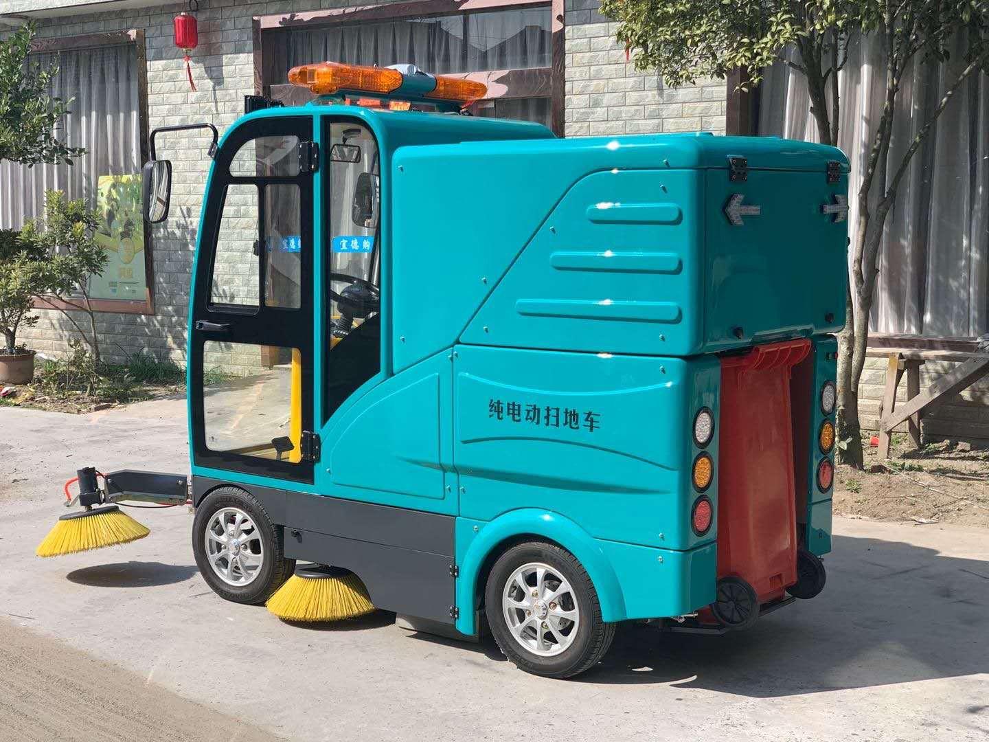 洁士AM2500TM电动四轮全封闭驾驶式扫地车/四轮全封闭驾驶式妖精视频APP官方下载/四轮全封闭驾驶式清扫车/四轮全封闭驾驶式清扫机/四轮全封闭驾驶式扫路机/四轮全封闭驾驶式扫路车