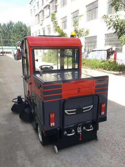 洁士M10A全封闭驾驶式扫地车/电动驾驶式妖精视频APP官方下载（2）